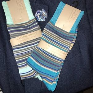 Socks and Lapel pin set
